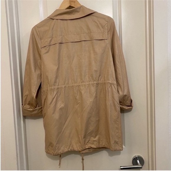 Chico's Zenergy Lightweight Anorak Jacket, size 1 (women's size 8) full zip - Picture 3 of 9